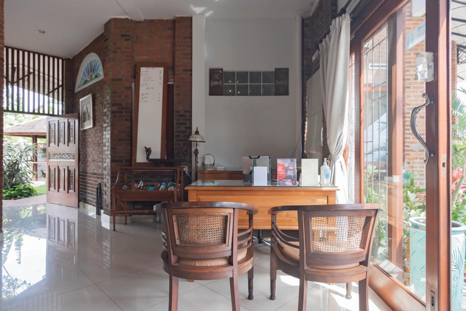 Reddoorz Plus Near Dago Pakar Бандунг Экстерьер фото