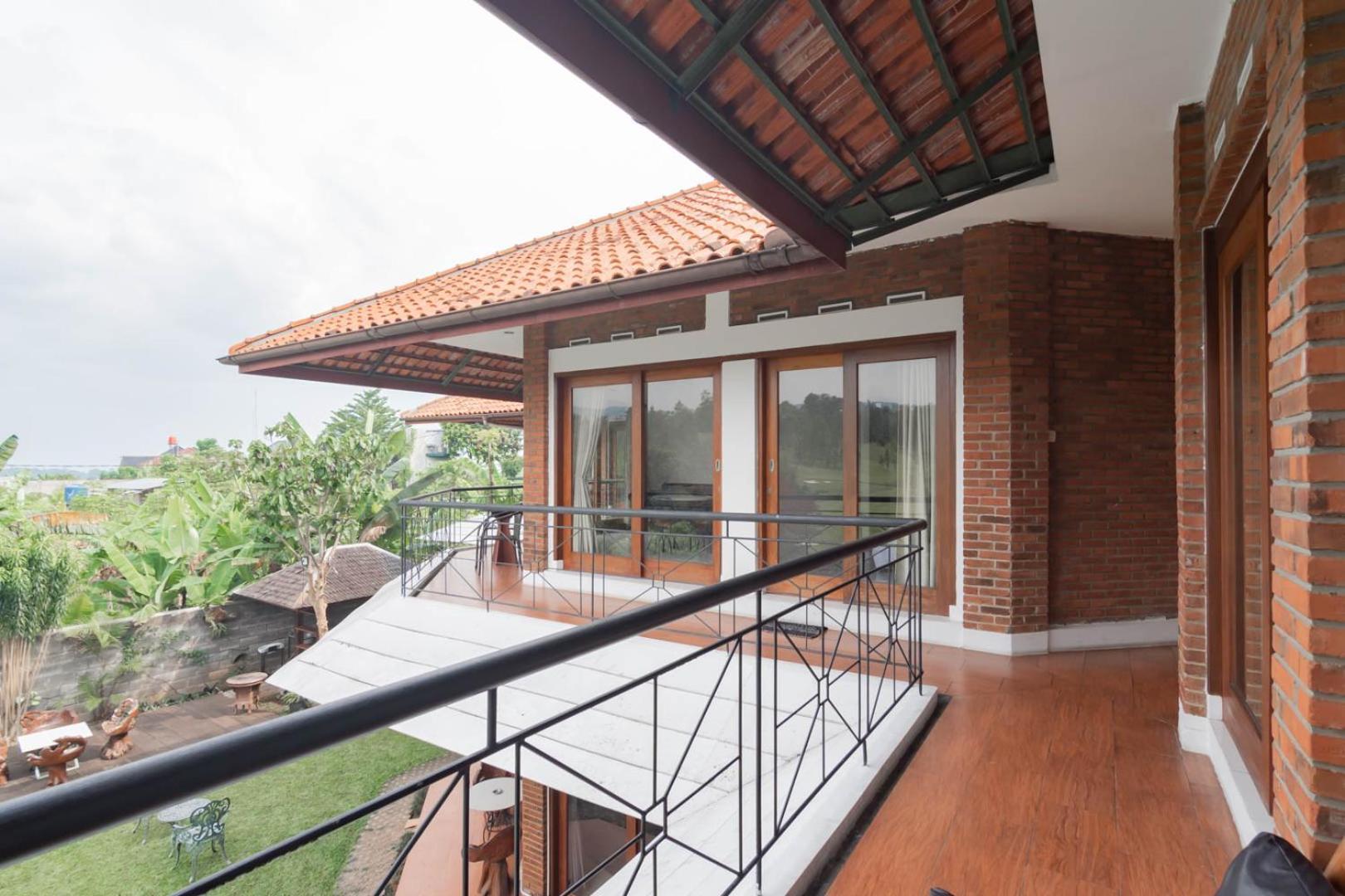 Reddoorz Plus Near Dago Pakar Бандунг Экстерьер фото