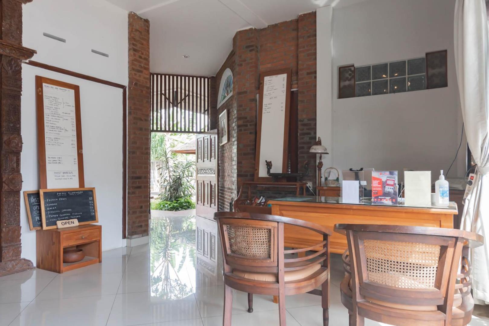 Reddoorz Plus Near Dago Pakar Бандунг Экстерьер фото